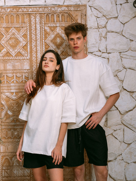 تي شيرت أبيض