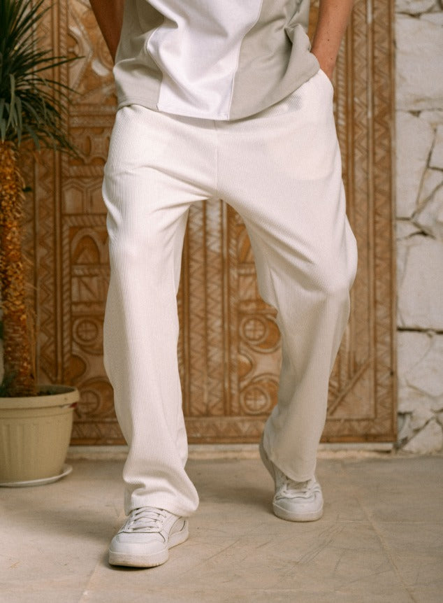 بنطلون ابيض