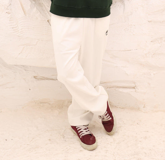بنطلون أبيض شتوي