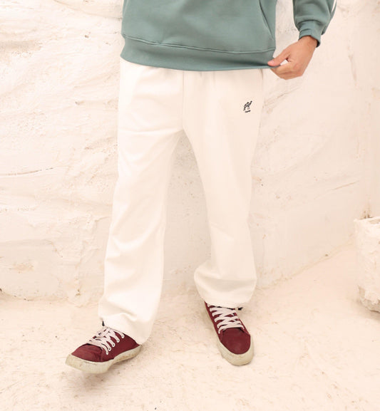 بنطلون أبيض شتوي